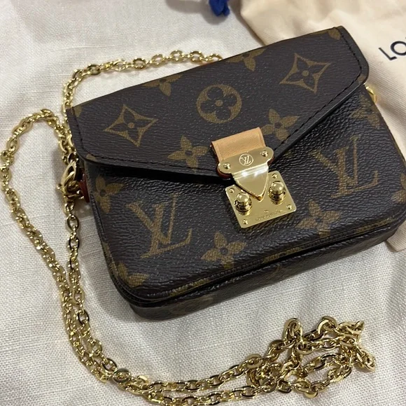 Louis Vuitton Micro Métis bag - Picture 8 of 16